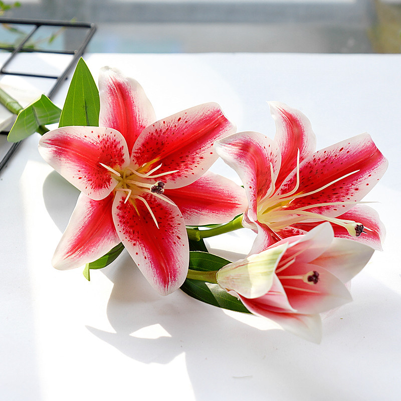 单枝3d3头小百合花 仿真花 酒店橱窗婚庆摄影道具家居装饰摆件