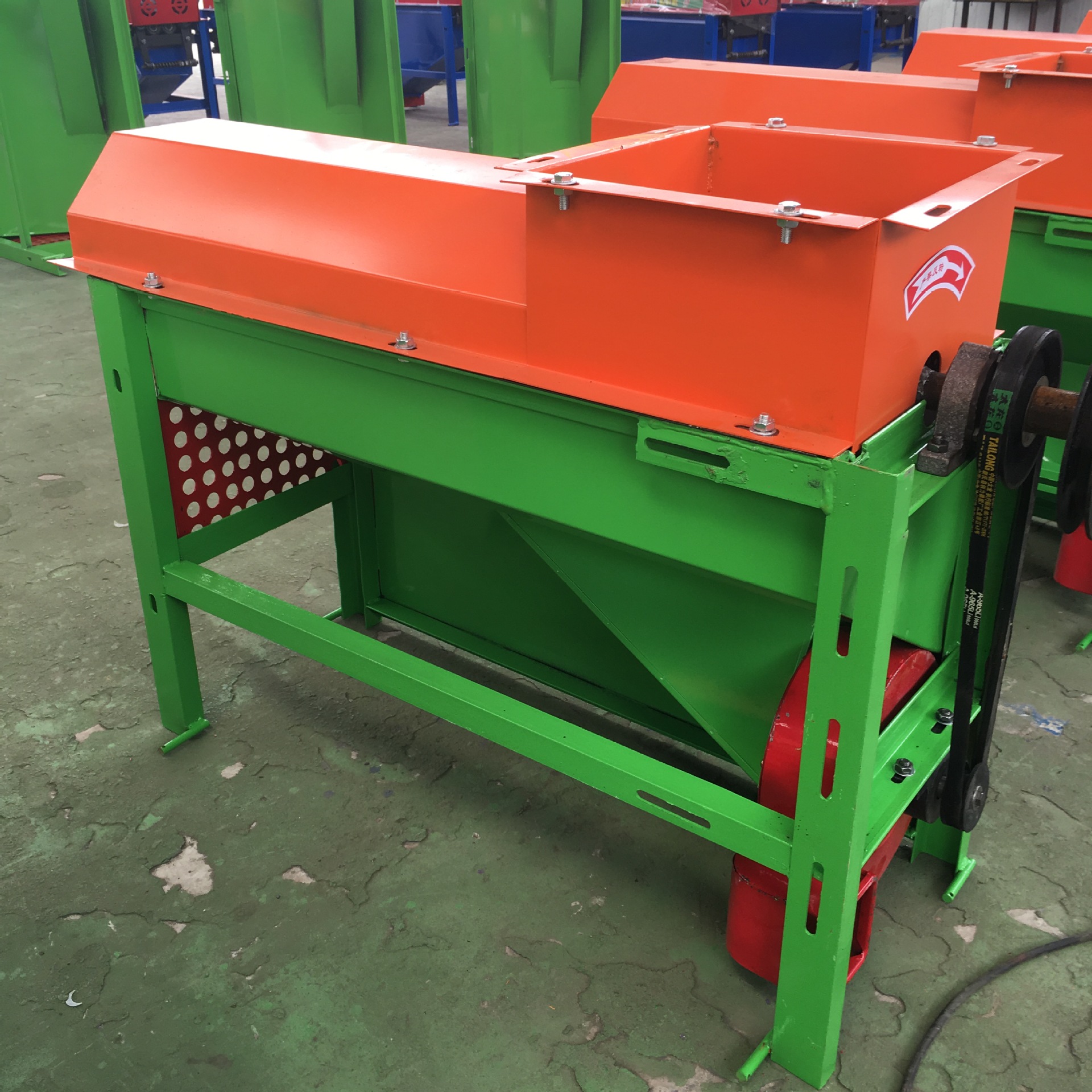 批发家用玉米撕皮脱粒一体机 小型包谷剥皮机 移动方便玉米去皮机