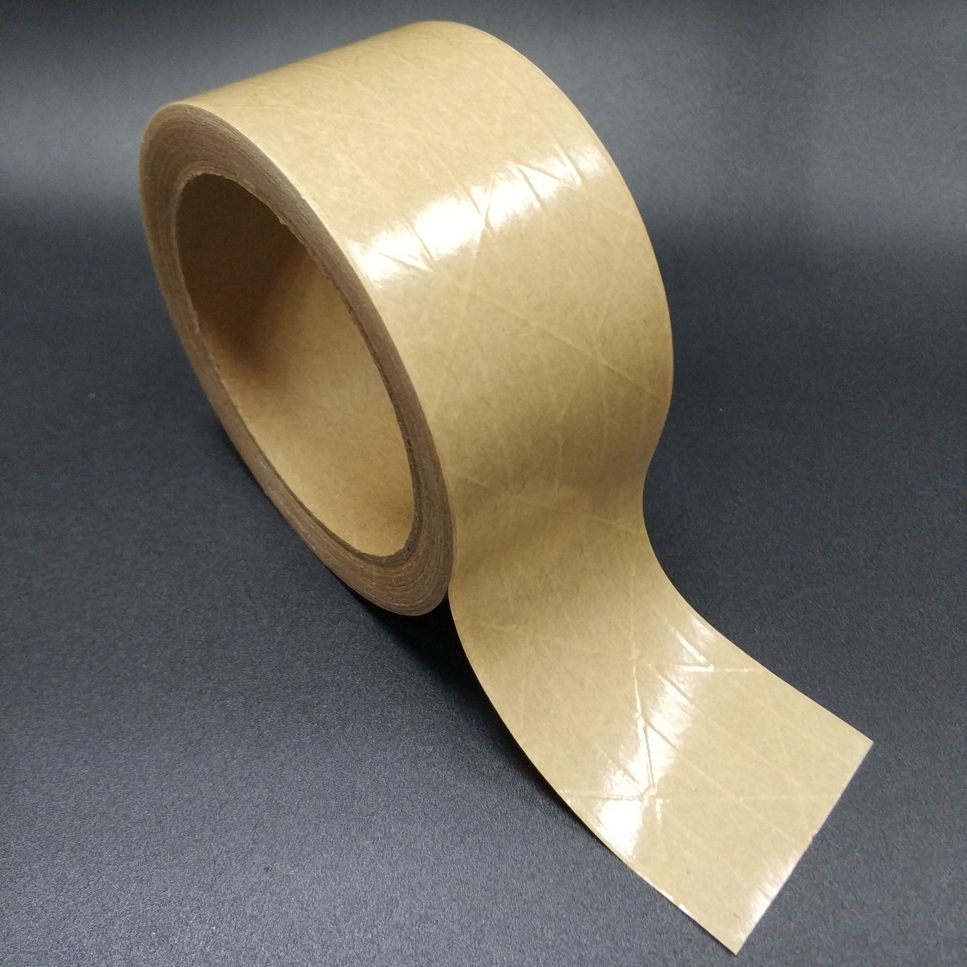 免水加筋牛皮纸胶带 封箱胶带 长50m包装牛皮纸胶带