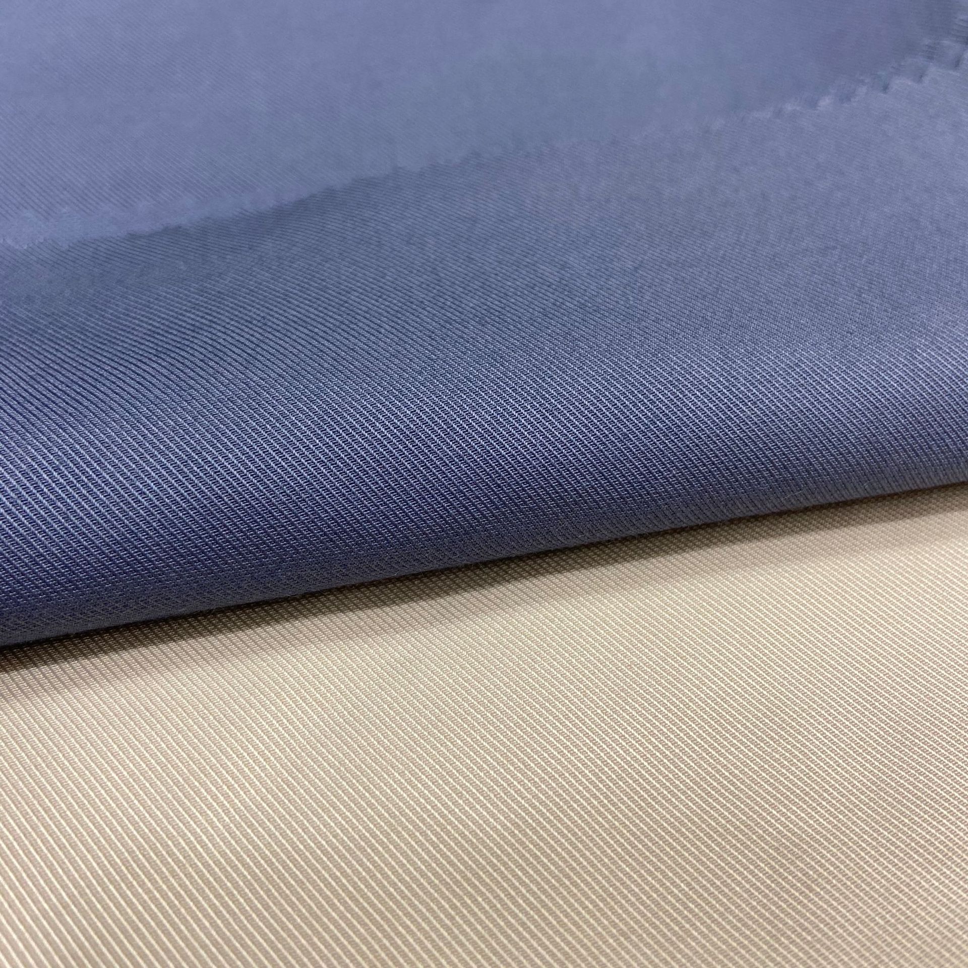 涤锦棉面料 风衣面料 斜纹风衣布新款派克服面料防水外套夹克面料