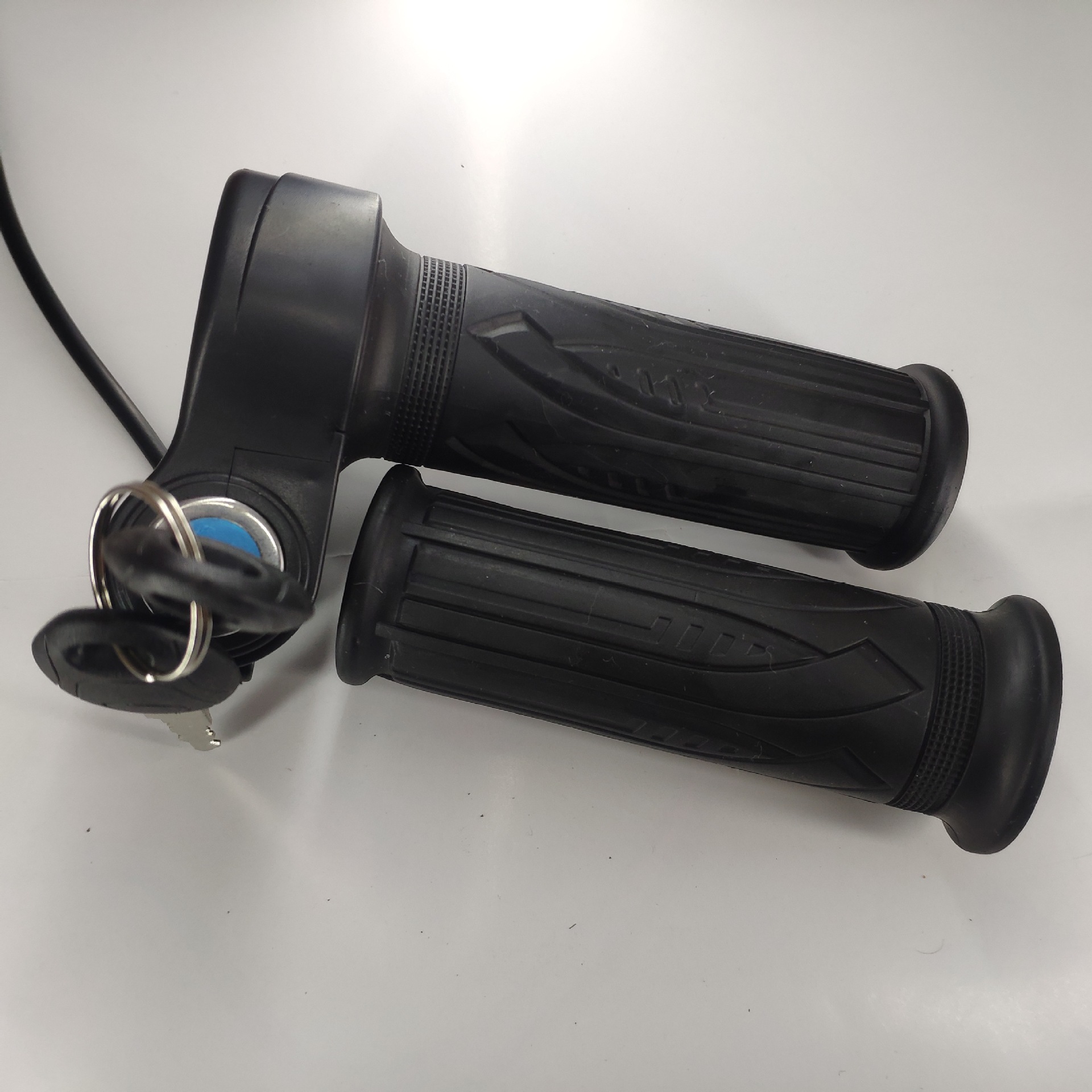 刀型锁 电动车转把 电动车配件