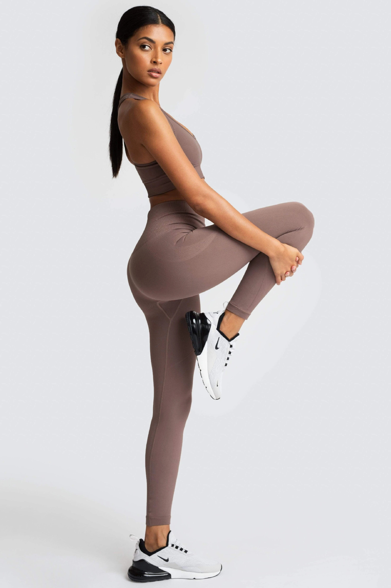 欧美热销新款无缝针织翘臀瑜伽套装运动健身服套装女运动文胸套装