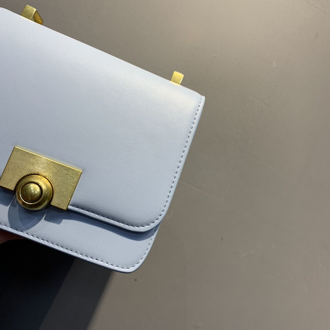 小mk新款春季限定豆腐包box糖果色斜跨简约复古百搭单肩小方包女