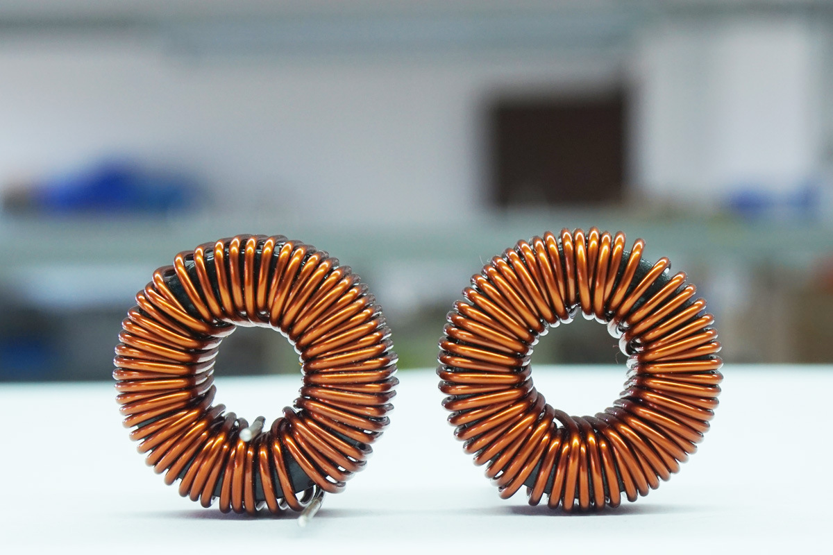 铁硅铝磁环电感56/68/82/100/120/150/180uh大功率电流环形线圈