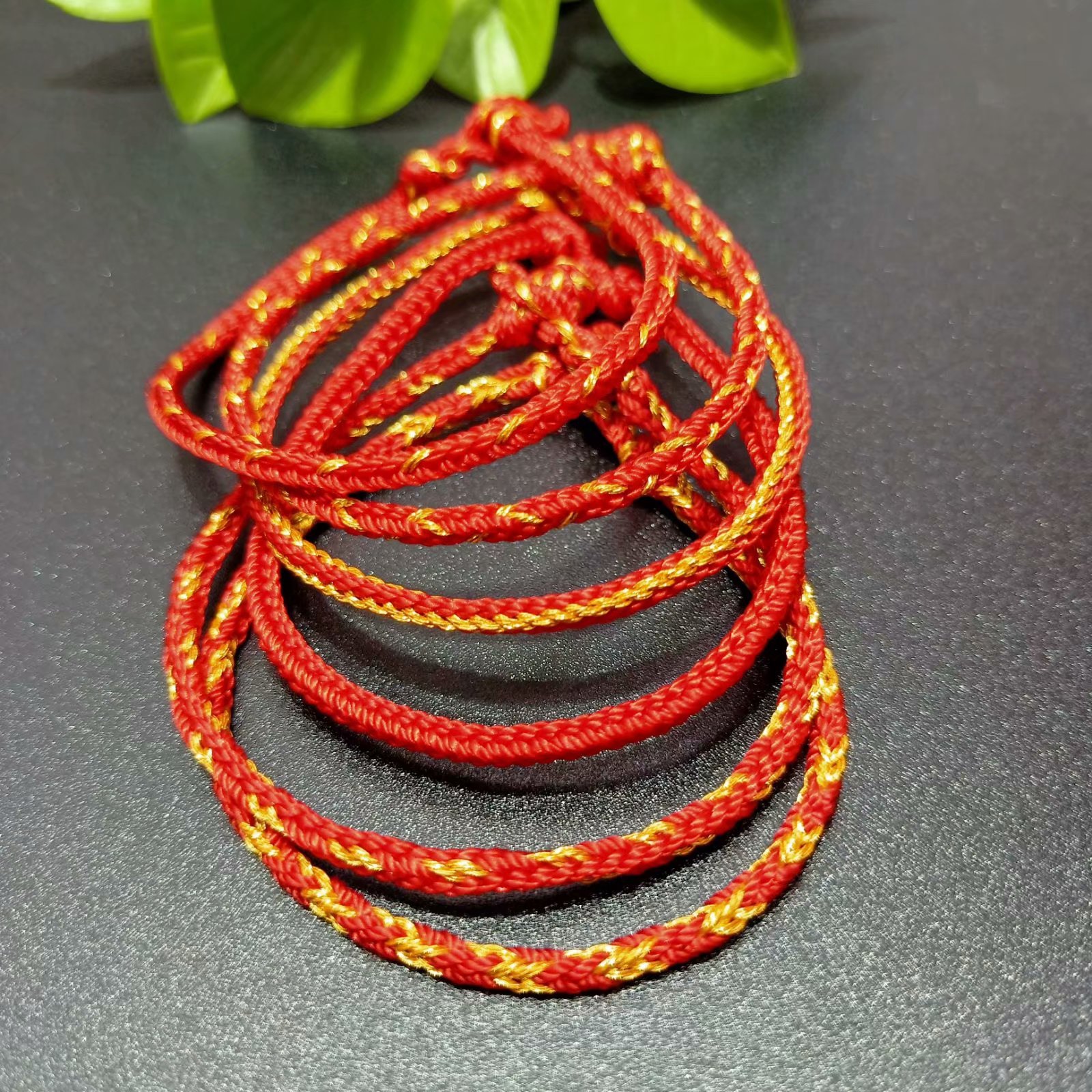 八股绳手链编织本命年红手绳男女情侣手链配饰民族风批发