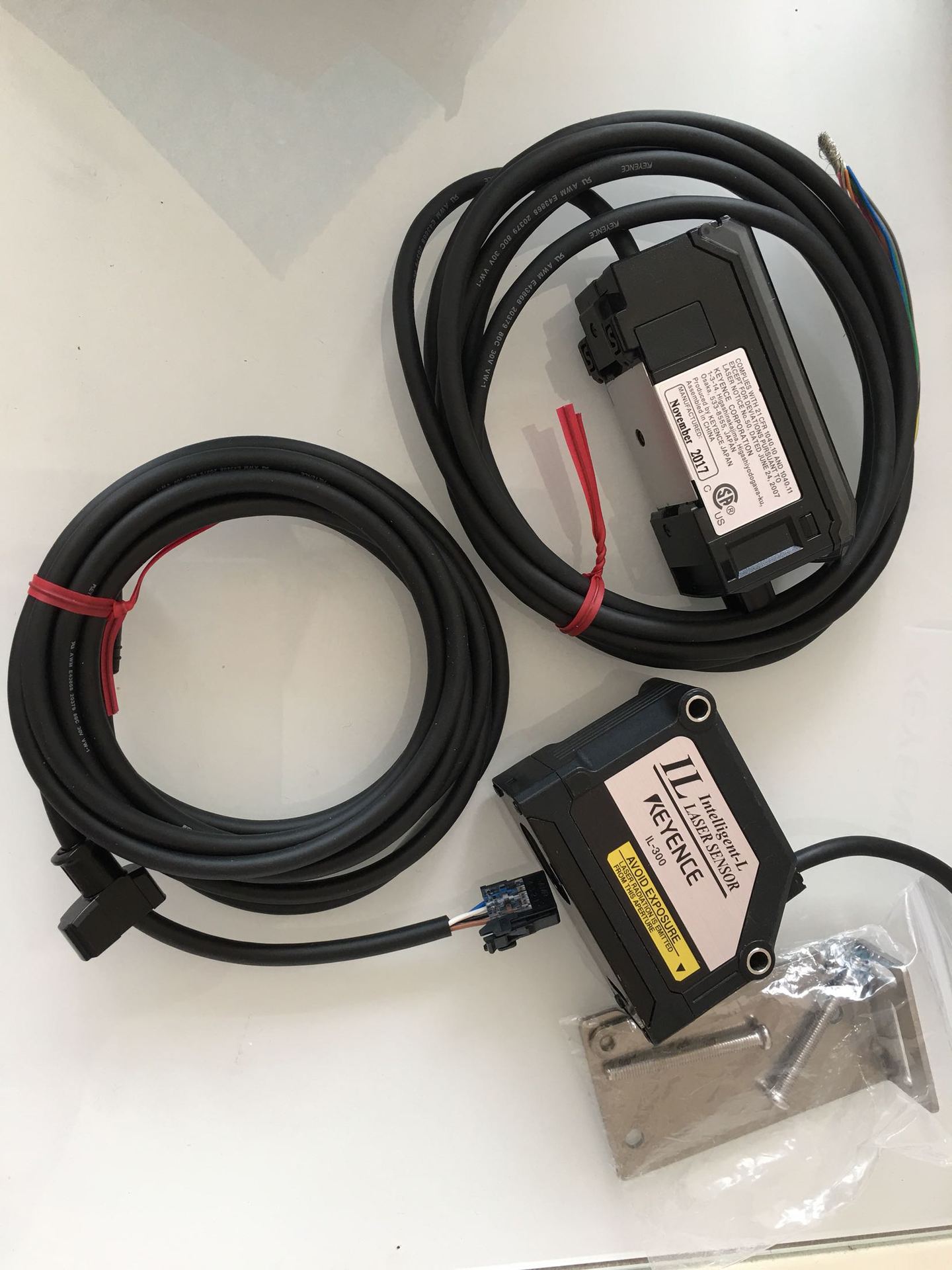 基恩士il300il1000op87056高精度激光位移传感器议价