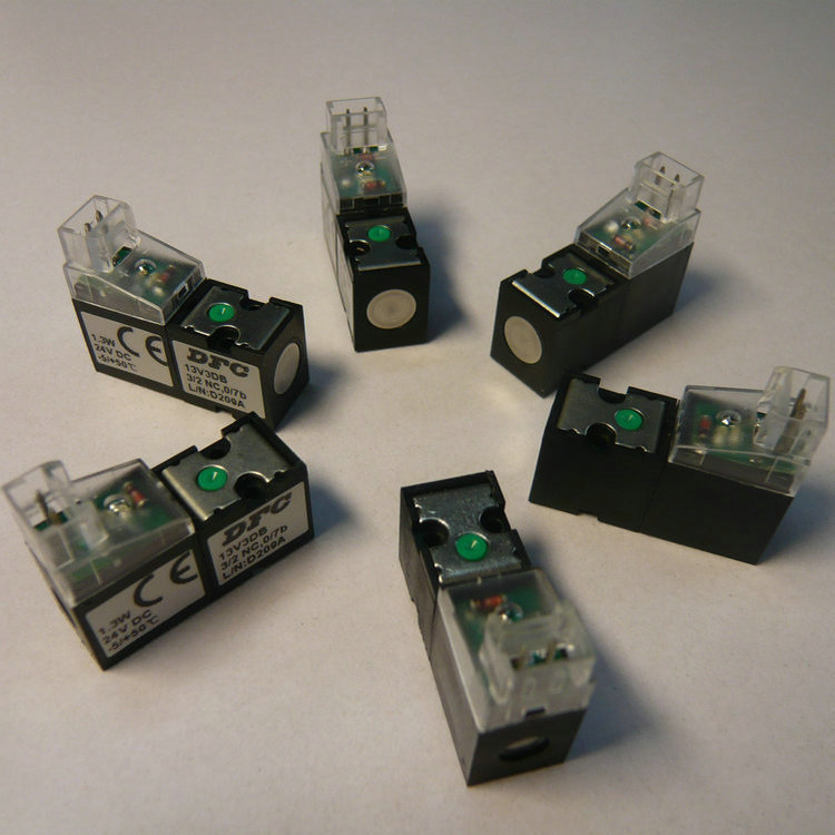 先导头式电磁阀带手动按钮微型电磁阀小型气动节能电磁阀厂家批发