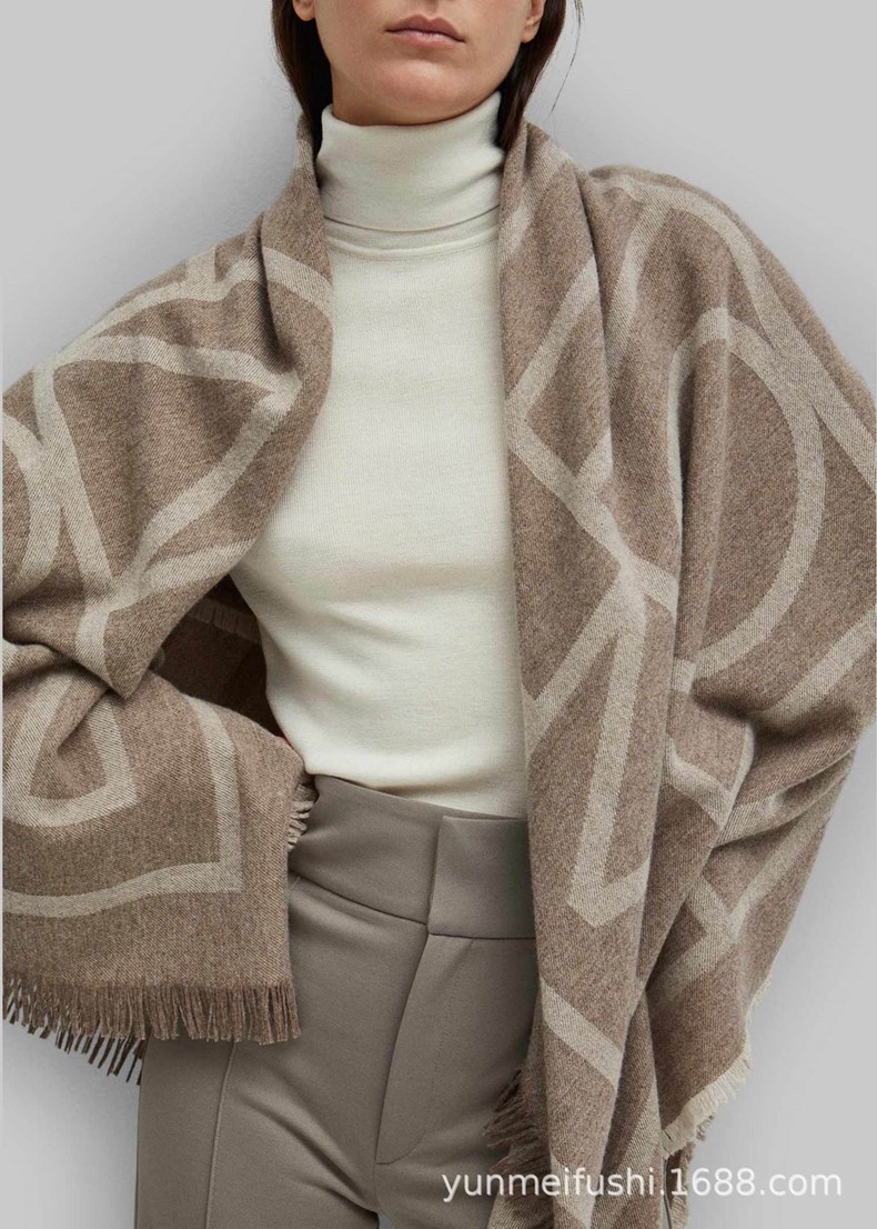 瑞典toteme围巾女提花方巾冬季加厚羊绒披肩ins同款几何羊毛围巾