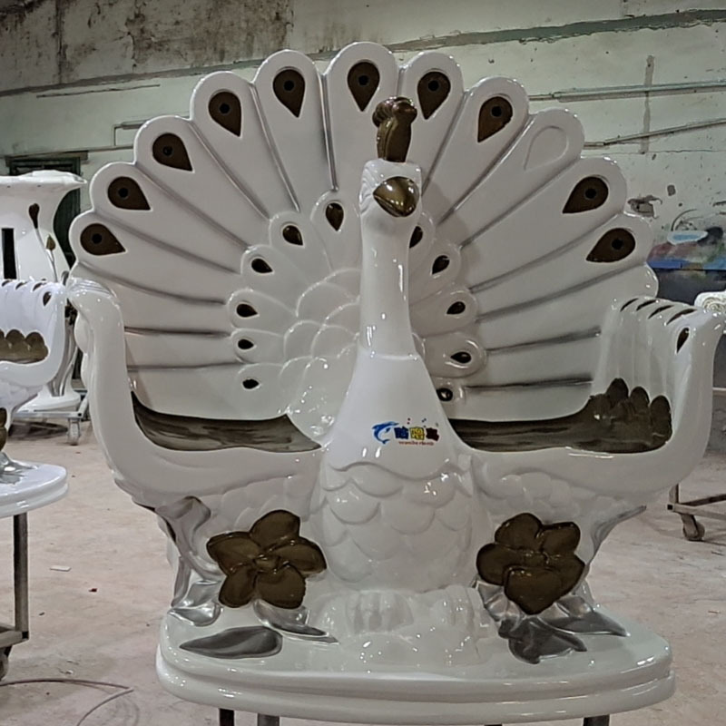 转马飞机碰碰车游艺机玻璃钢树脂工艺品 游乐设备生产中山工厂
