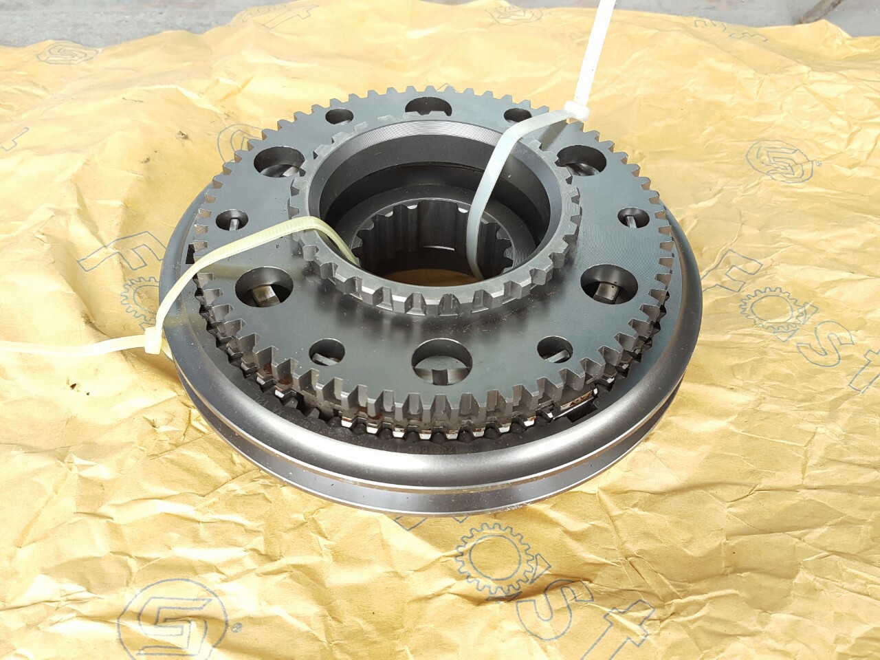 法士特变速箱配件原厂同步器总成12js160t1701170s