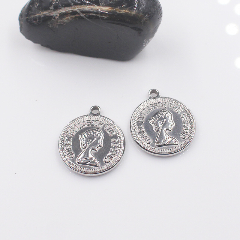 时尚不锈钢伊丽莎白头像吊坠 女王头像金属吊牌 女士项链手链配件