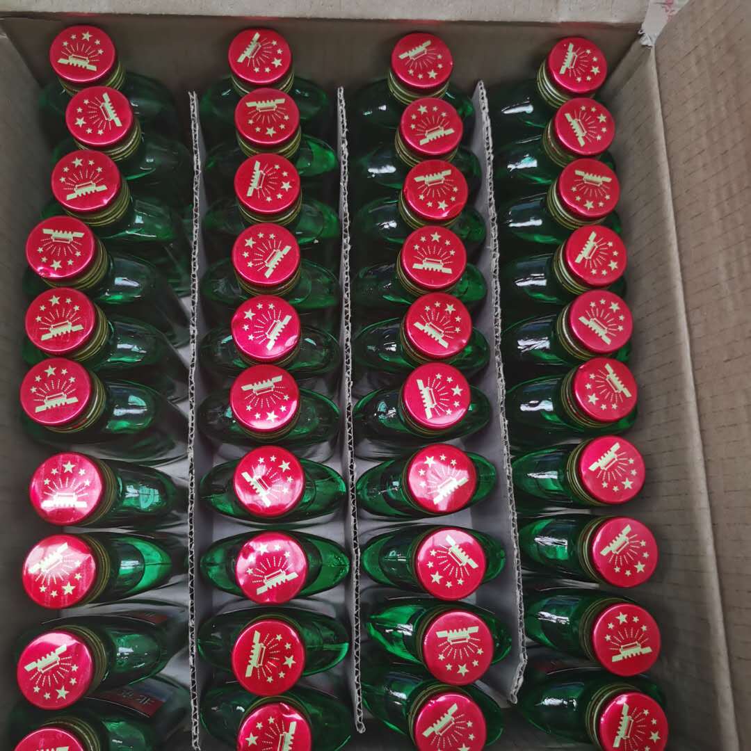 玄武门牌北京二锅头小绿瓶100ml小瓶装56度白酒整箱40瓶