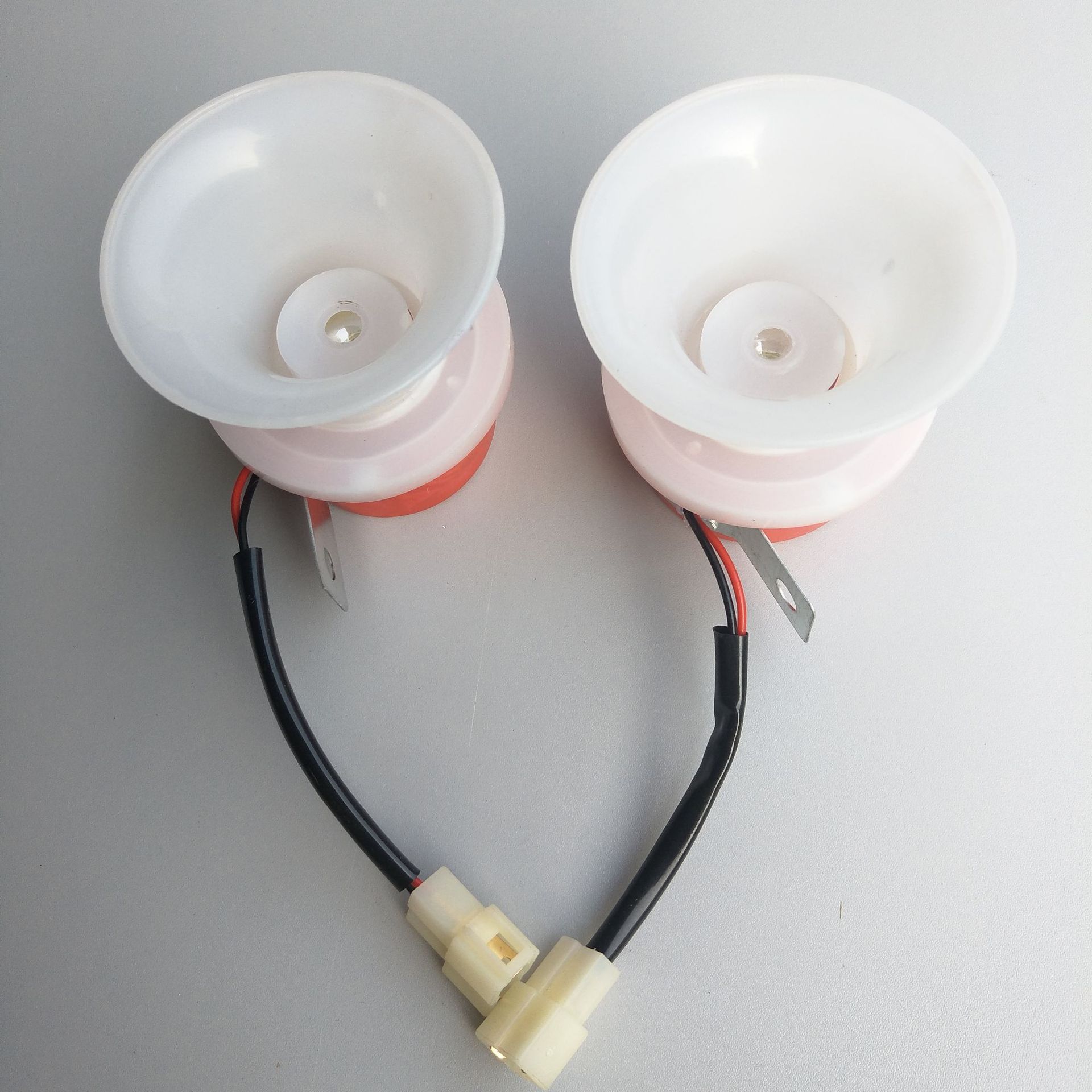 厂家批发电动车语音倒车喇叭12v 48v-60v通用倒车喇叭扬声器