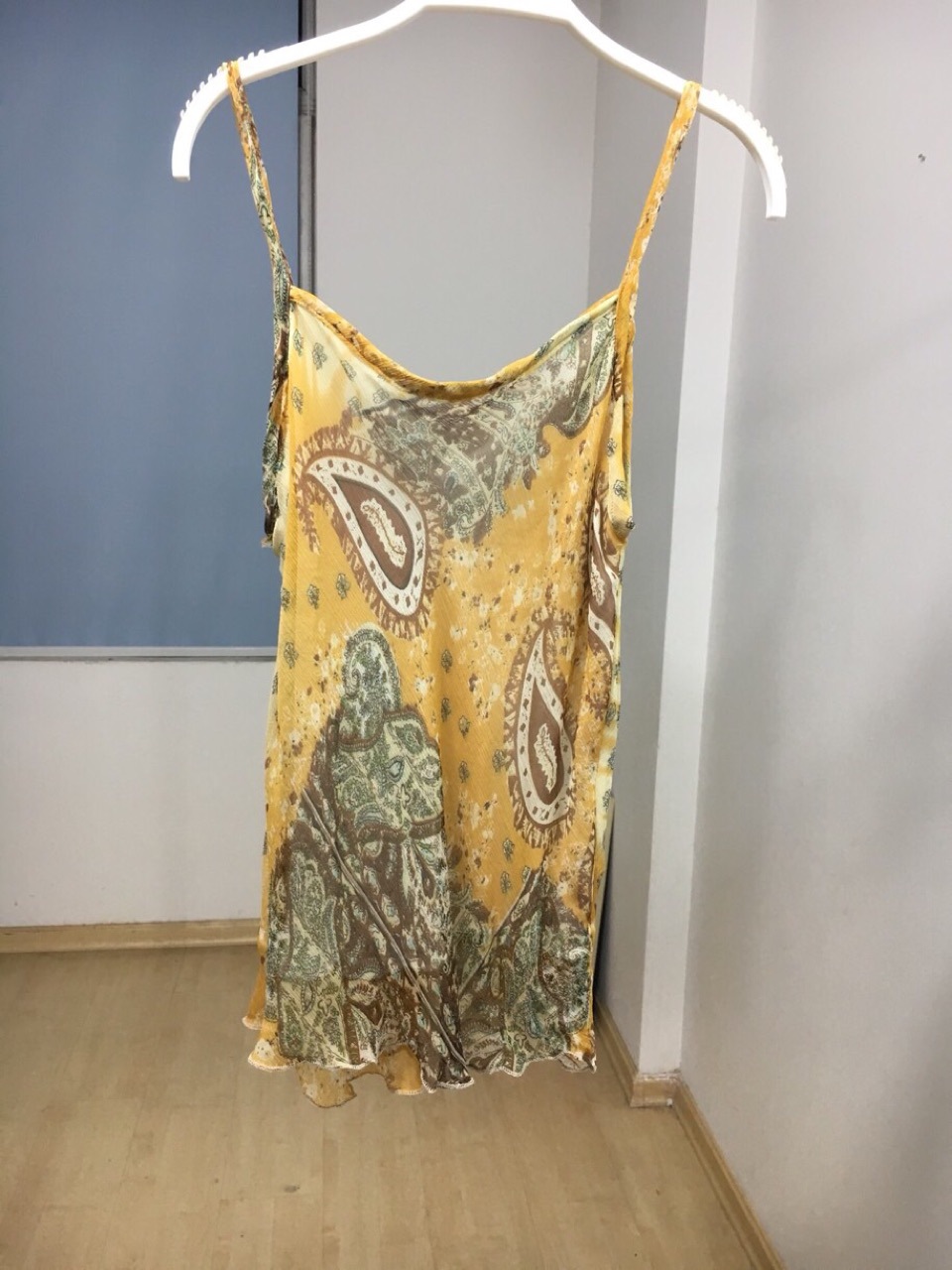 少量 腰果花双层百分百真丝吊带