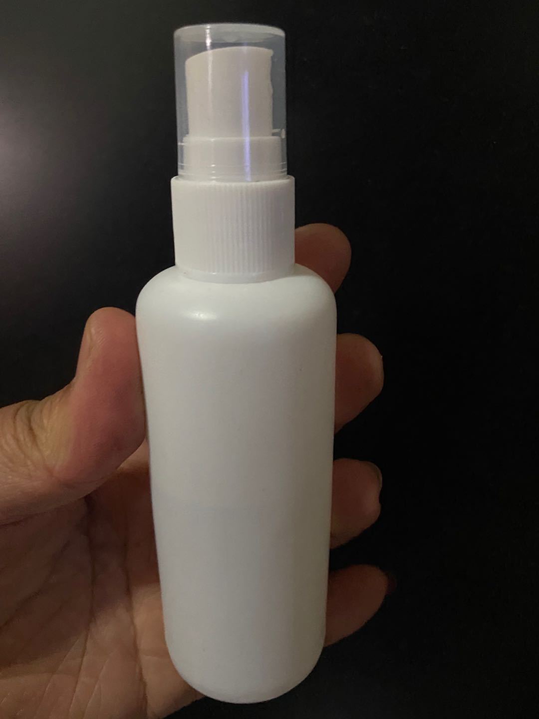 现货100ml毫升喷雾瓶pe喷雾瓶白色酒精喷壶