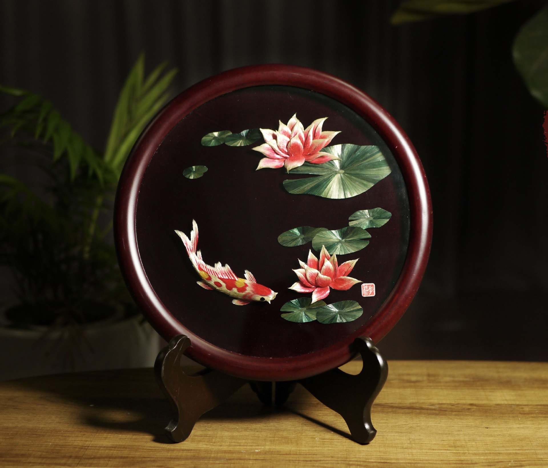 潮州麦秆画是潮州市非物质文化遗产里一个工艺美术种类,被誉为"