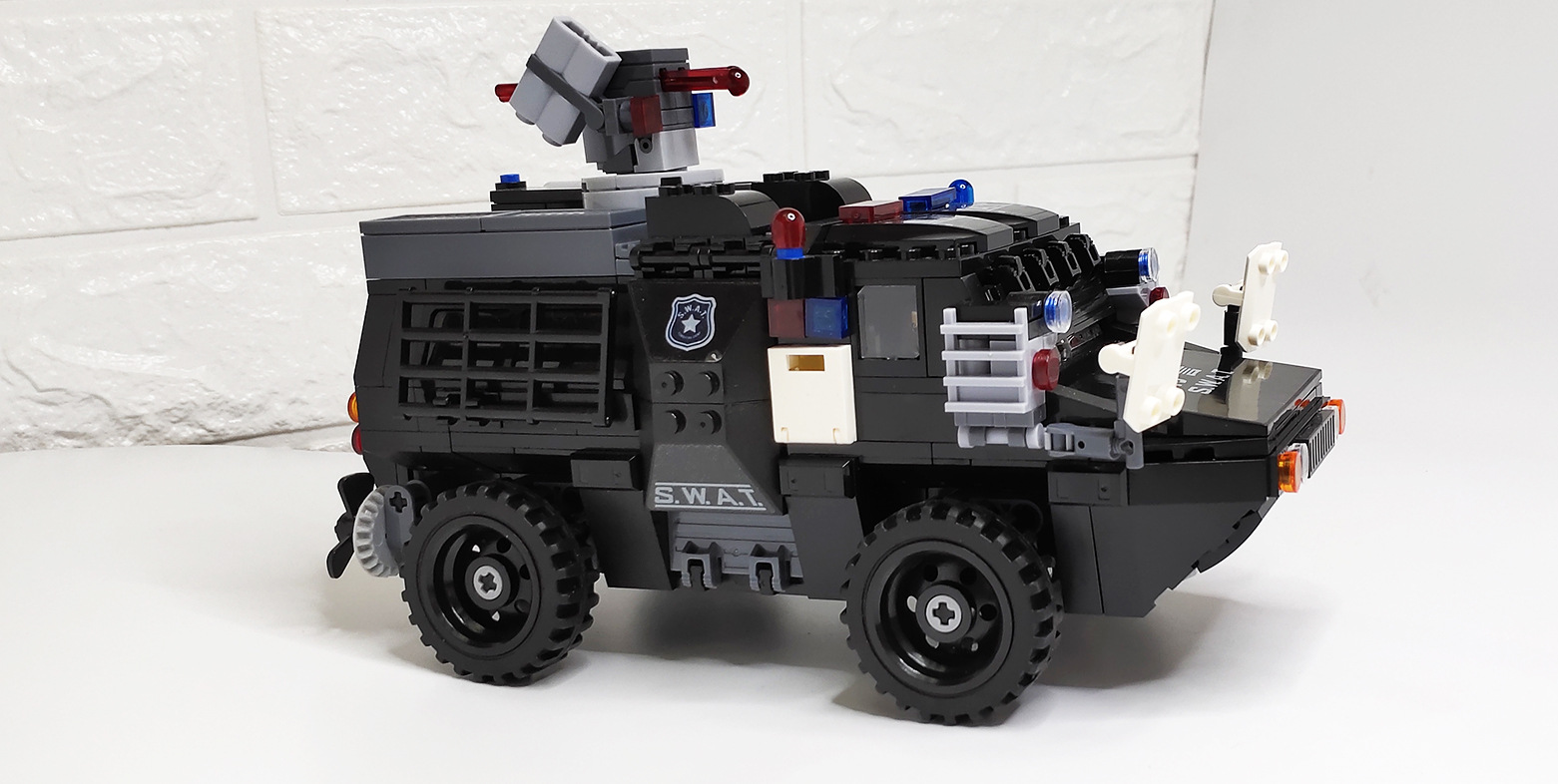 卫乐警车防爆装甲车水陆两栖装甲车快艇正义积木拼图圣诞礼物跨境