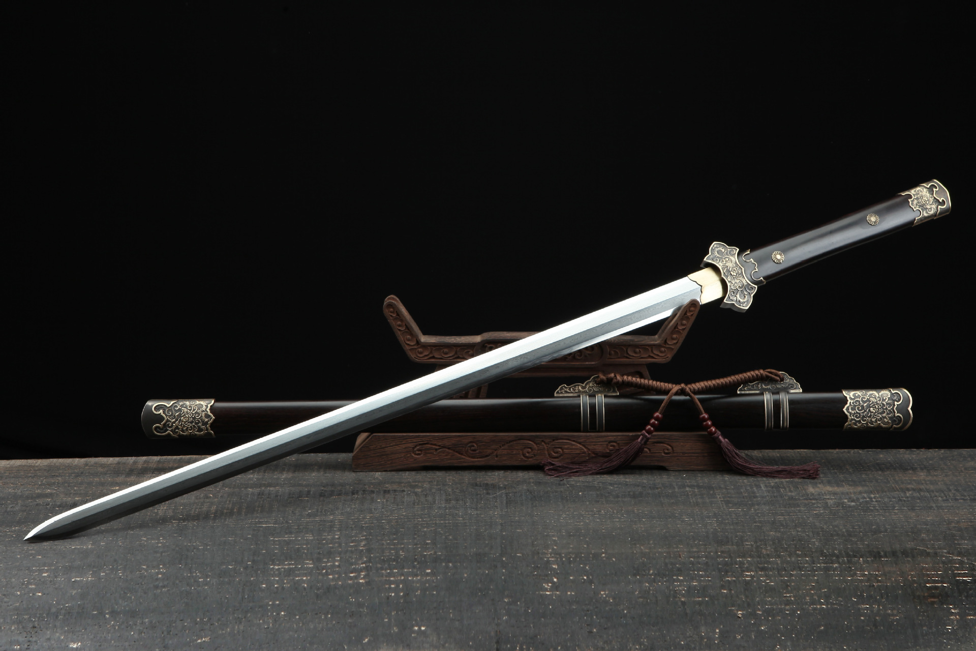 龙泉刀剑花纹钢烧刃一体清剑黑檀木宝剑手工收藏唐剑冷兵器未开刃