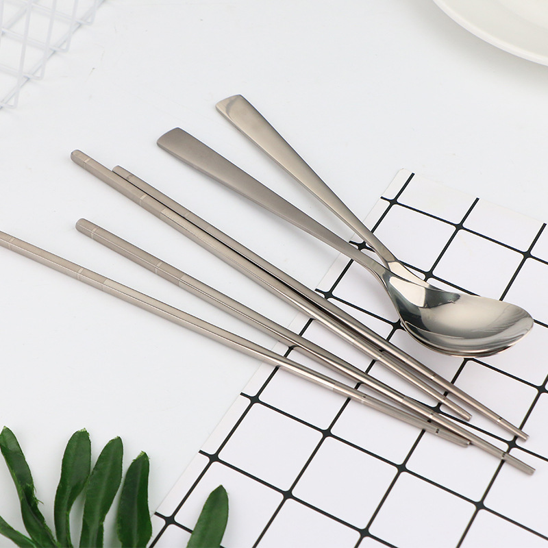 厂家批发销售纯钛及钛合金餐具厨具筷子杯子及钛合金户外用品