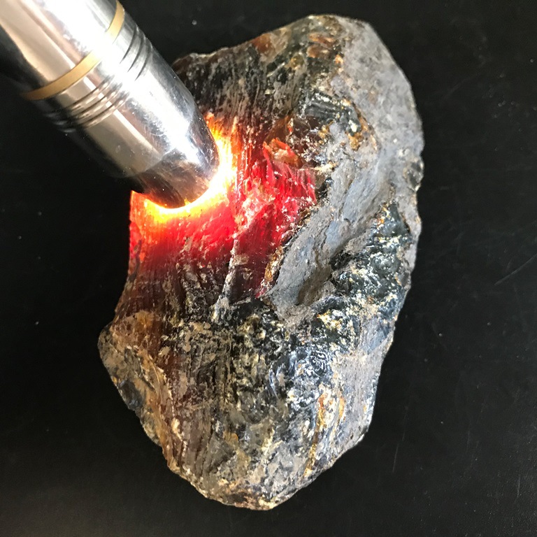 天然印度尼西亚柯巴树脂琥珀原石毛料矿物标本