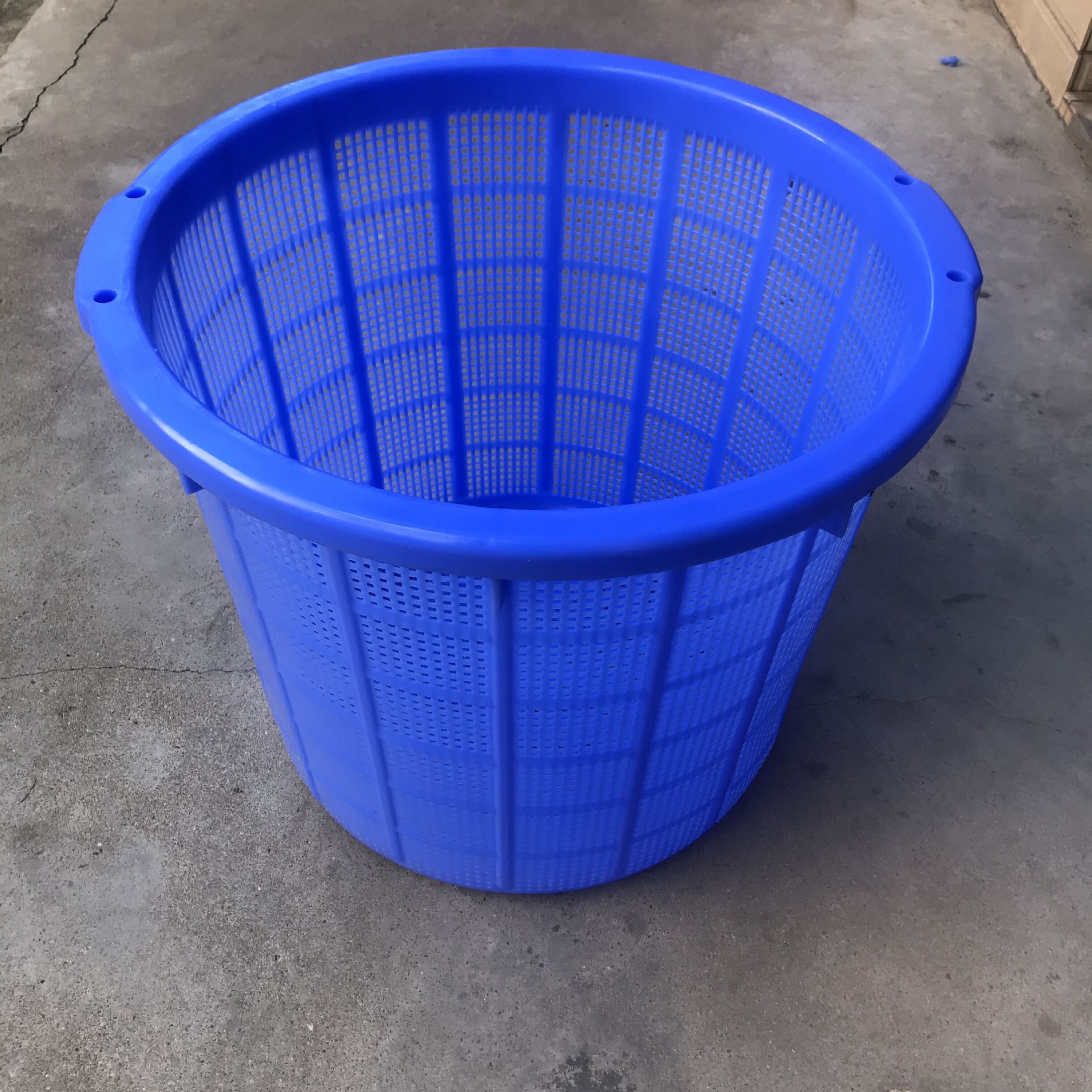 厂家供应pp塑料虾萝 白色塑料有孔箩筐 蓝色圆形虾萝 可套叠