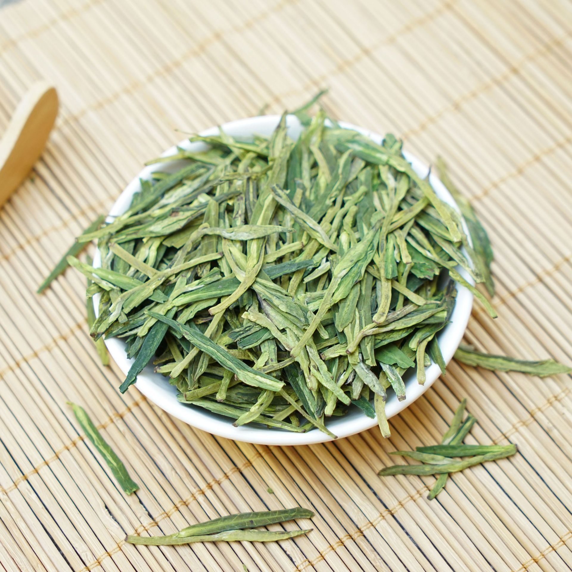 牧茗山2020浙江新绿茶 松阳白茶龙井 清爽甘甜 茶叶批发