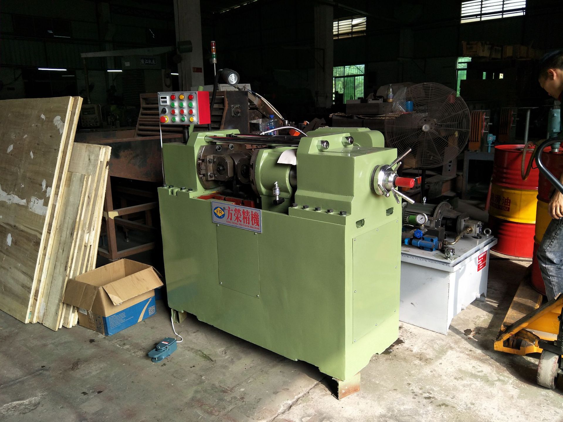 fr-50型全自动半自动精密油压滚丝机 钢管滚花机调直机制造