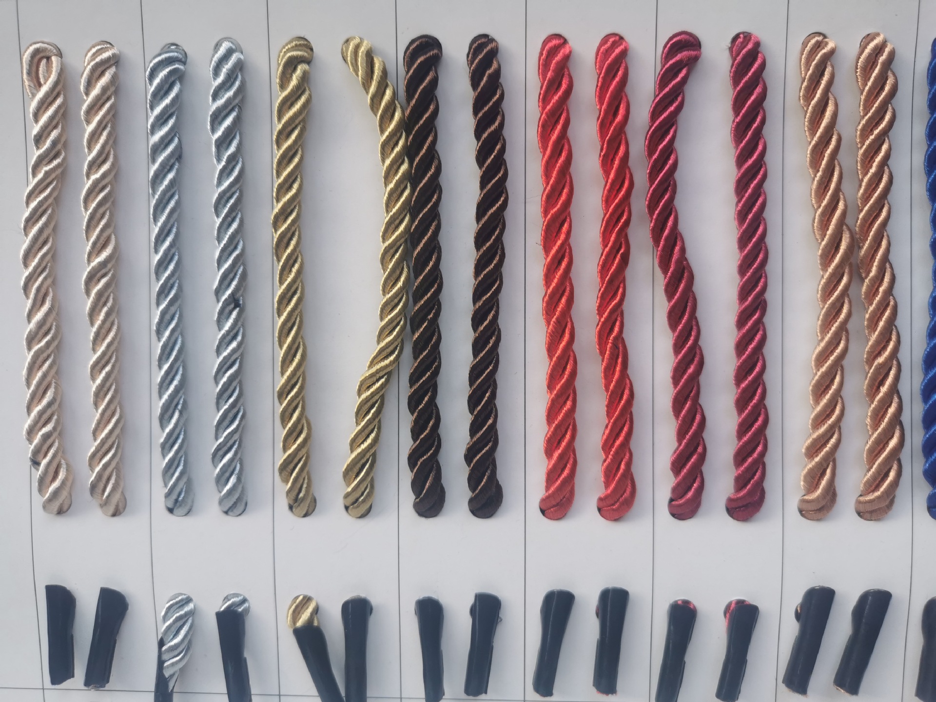 深圳供应三股绳涤纶三股扭绳礼盒包装彩色手提绳深圳地区大量现货