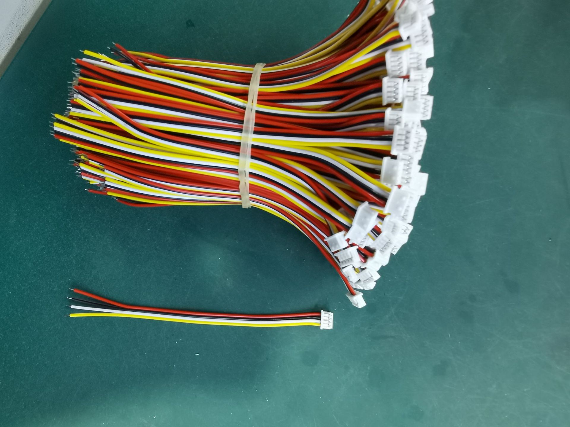 东莞常平线束加工厂 端子线加工厂 红黑双并线排线