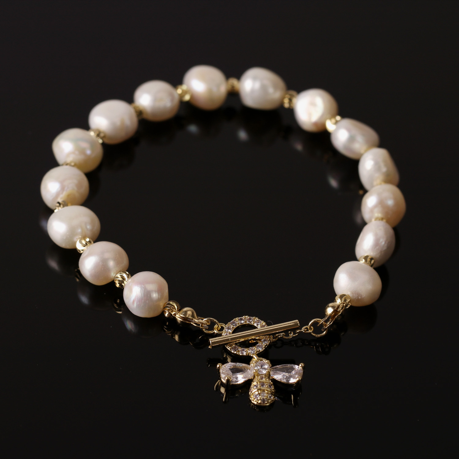 天然珍珠手链女气质韩版2020新款网红小蜜蜂手环简约女士配饰潮