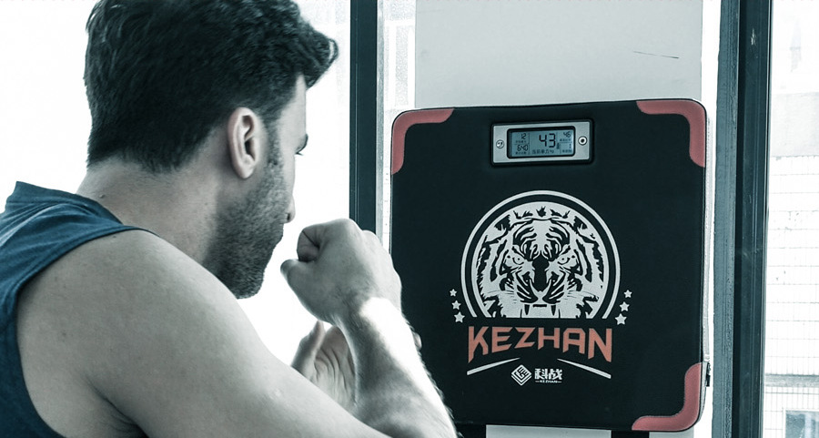 拳力测试仪测力器拳击训练沙包智能墙靶沙袋拳速力量测试发泄靶子