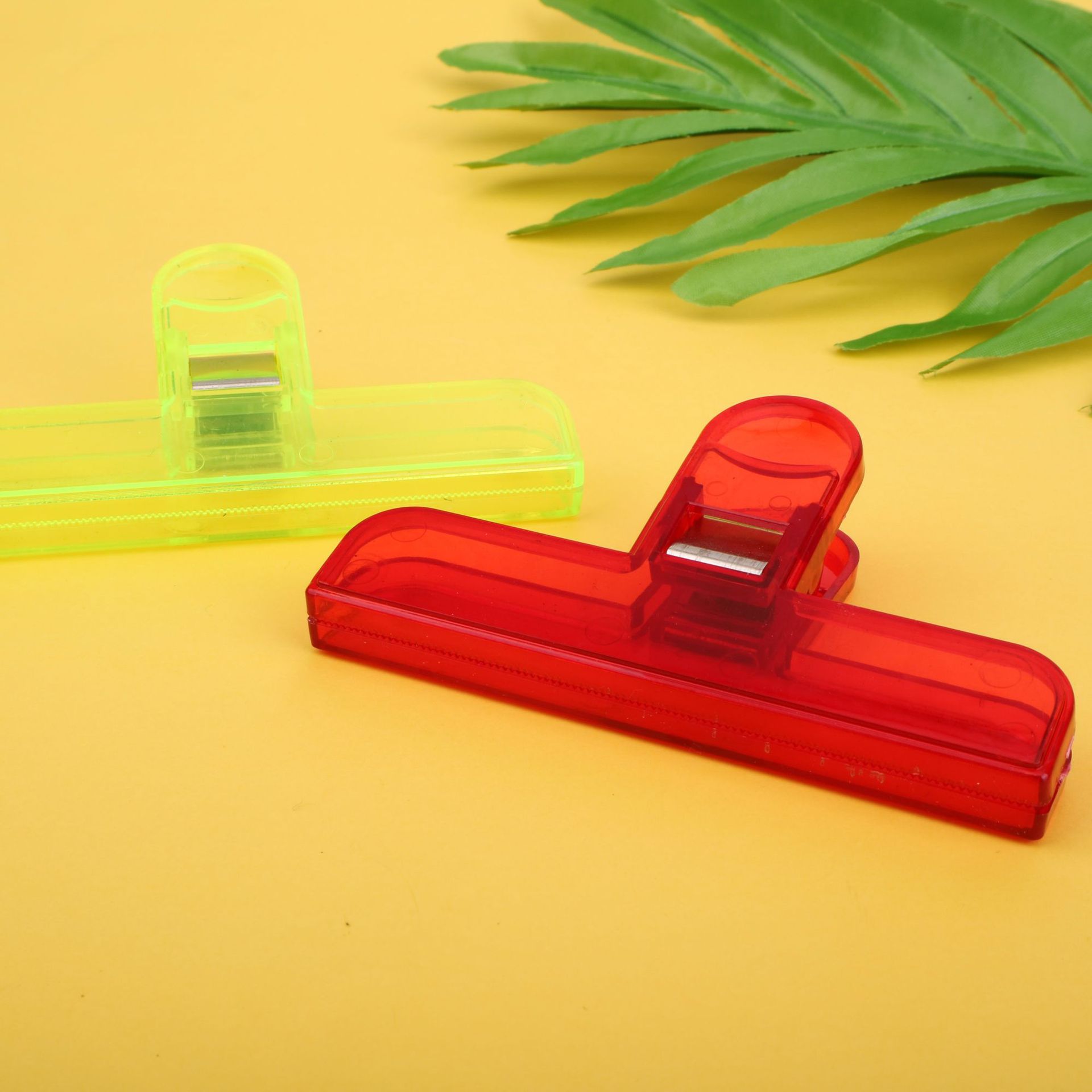 创意平板齿夹 小夹子 可爱彩色塑料文件夹试卷夹 拍摄装饰照片夹