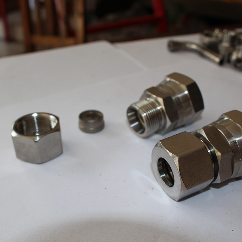 厂家供应不锈钢卡套直通 304不锈钢卡套接头直通