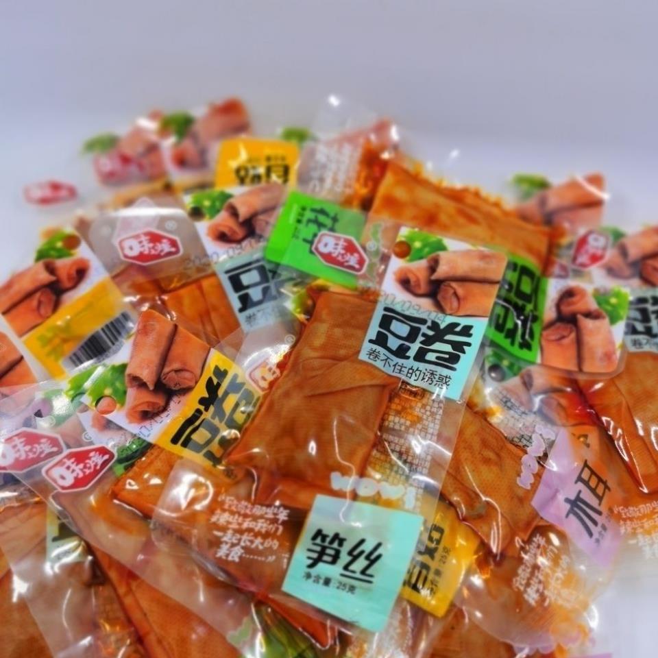 笋丝香菇豆干夹心豆卷手撕豆腐干小包装小零食手磨素肉千张香辣