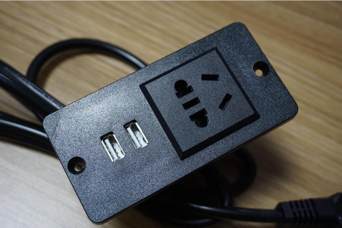 嵌入式新国标五孔办公具插座中国用二三极排插带线二三孔电源插排