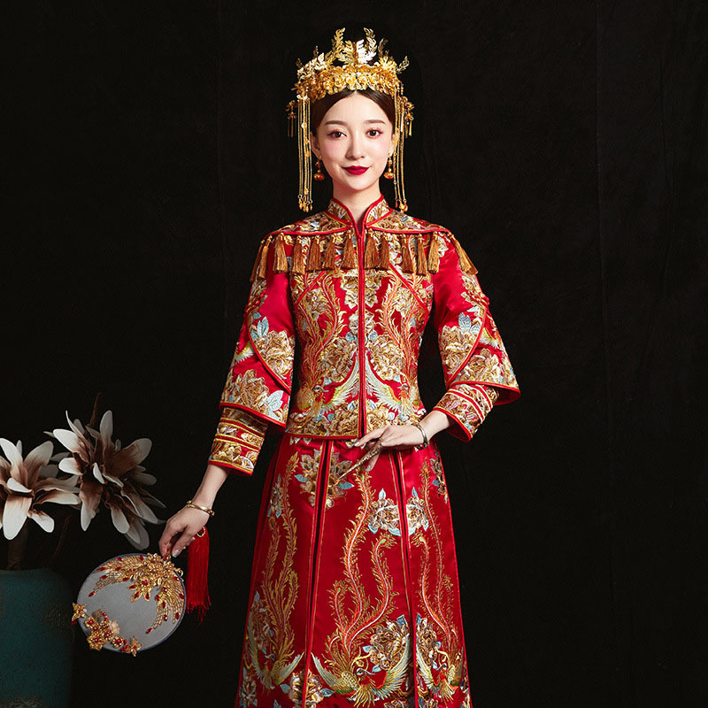 凤冠霞帔秀禾服新娘2020新款古装婚纱中式嫁衣出阁服结婚礼服秋季