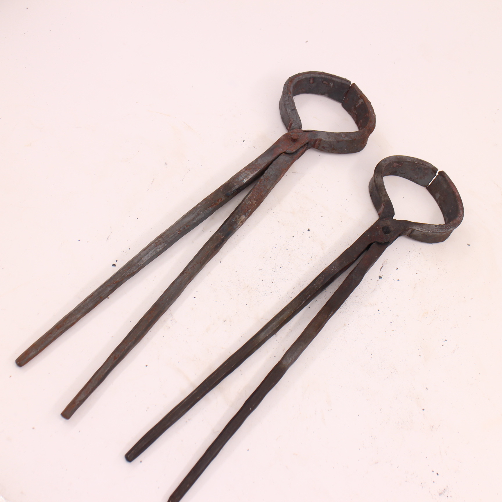 厂家批发手艺锻打制扁咀铁钳工业钳溶铝锭钳火钳加长铁匠夹扁口