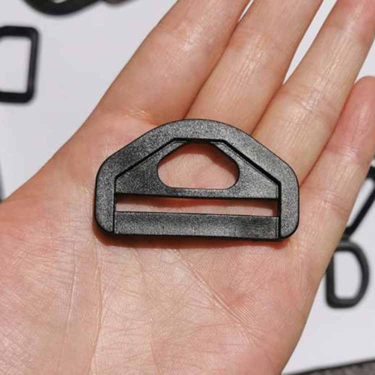 厂家批发塑料插扣卡扣 加厚扁形扣件d型半圆箱包配件