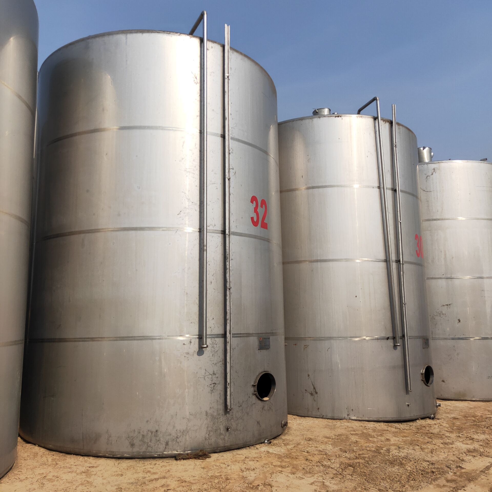 二手不锈钢卧式储罐30立方不锈钢卧式储油罐定做加工各种储罐