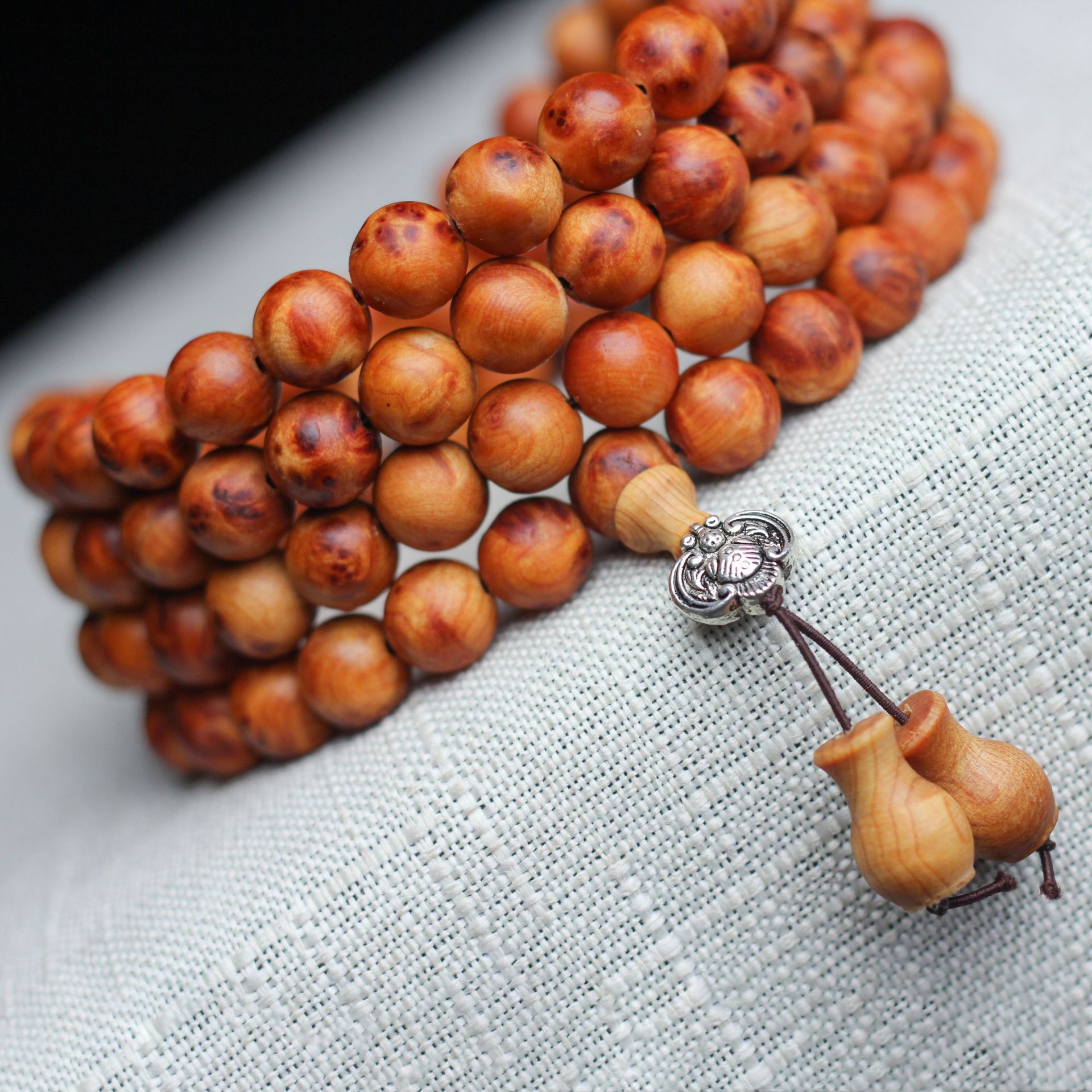 四川凉山料崖柏手串0.8小满榴疤 高油老料崖柏念珠108颗饰品手链