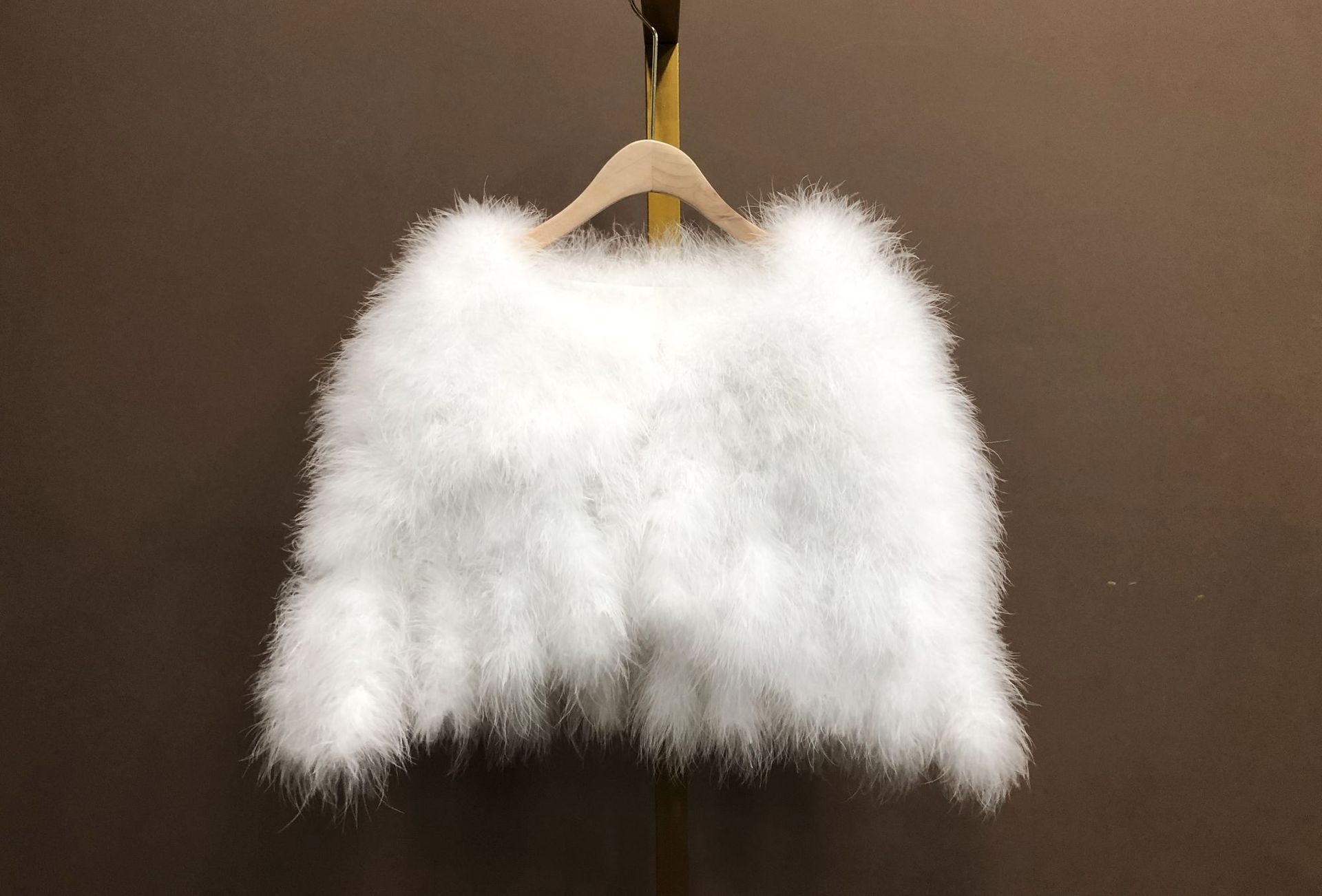 女披肩皮草斗篷流苏冬纯色婚纱礼服搭配外贸定制批发火鸡鸵鸟