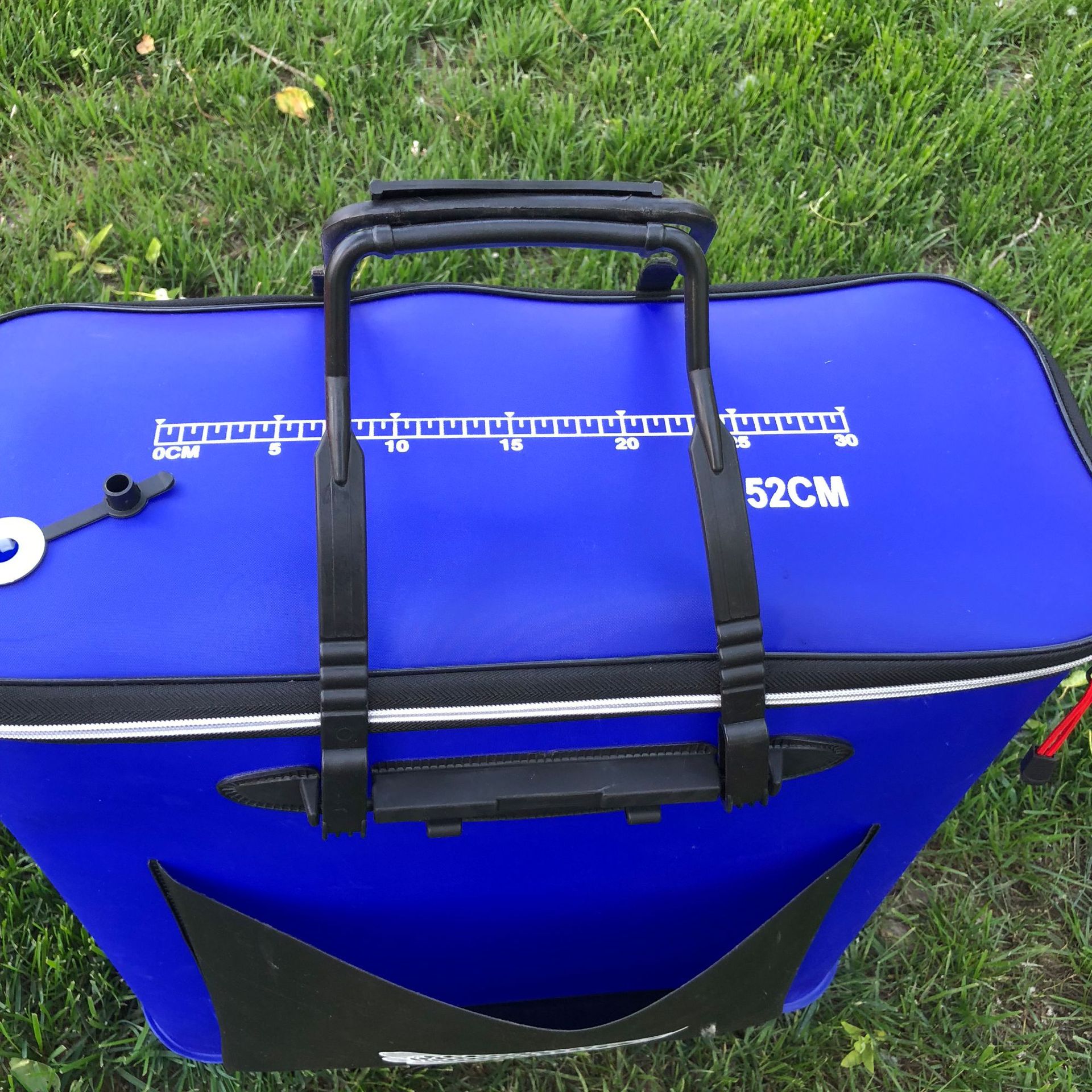 eva活鱼桶 折叠水桶 装鱼桶加厚eva鱼护包垂钓用品 厂家批发