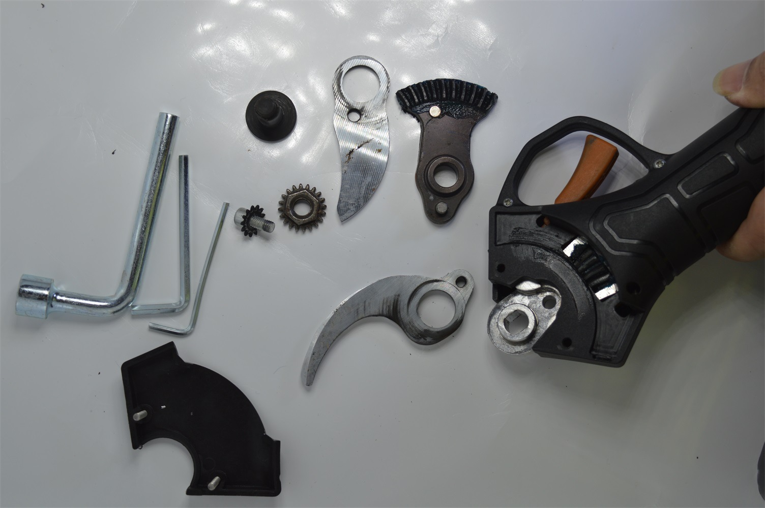 电动剪刀粗枝树枝剪强力电剪子充电式锂电园林修剪刀果枝园艺剪刀