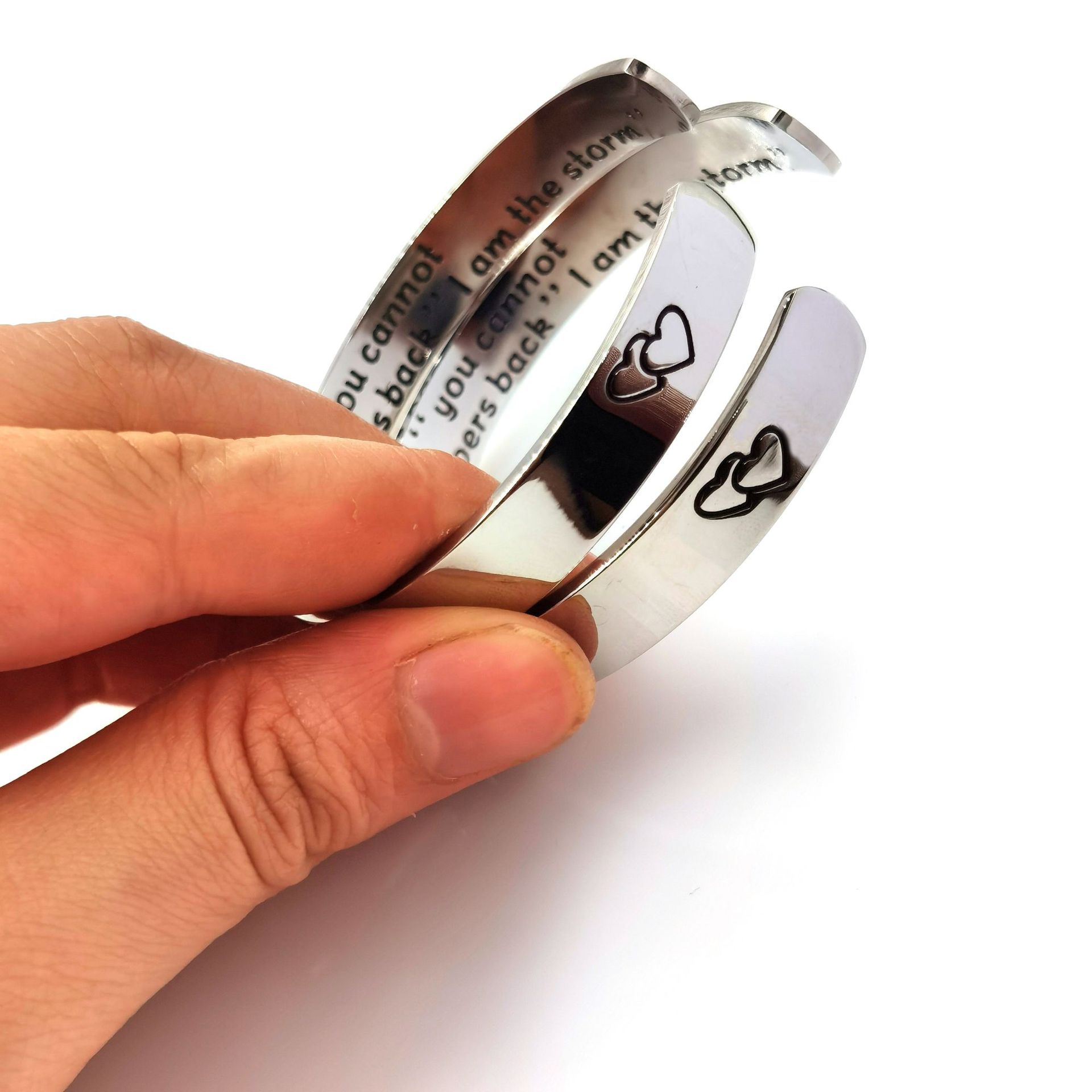 不锈钢开口手镯 腐蚀刻字双桃心daughter手镯 可定制母亲节礼物