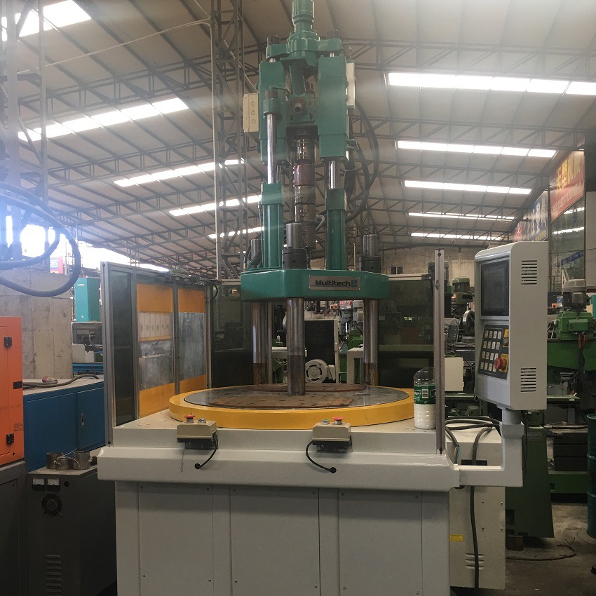 85吨百科转盘立式注塑机便宜出售