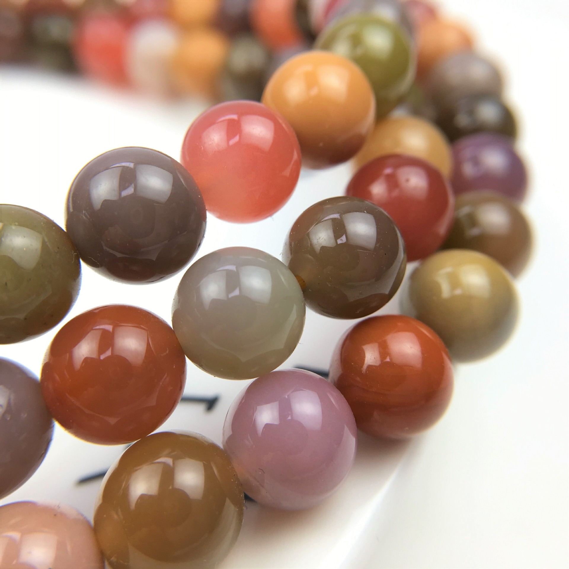 批发天然糖果色108颗佛珠多圈盐源玛瑙手串彩色盐源玛瑙手串直销