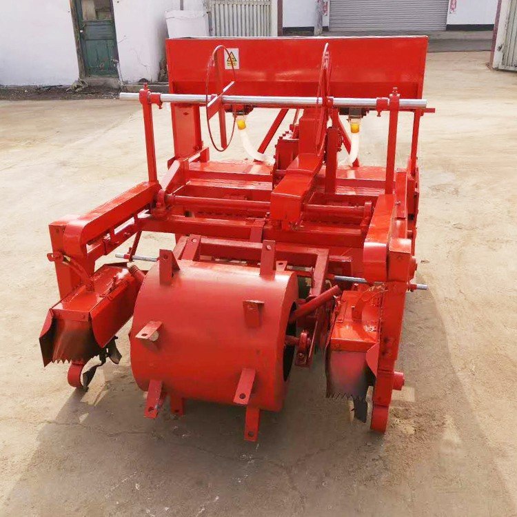 花生播种机覆膜播种机铺膜打孔精播机四轮拖拉机带鸭嘴打孔点播机