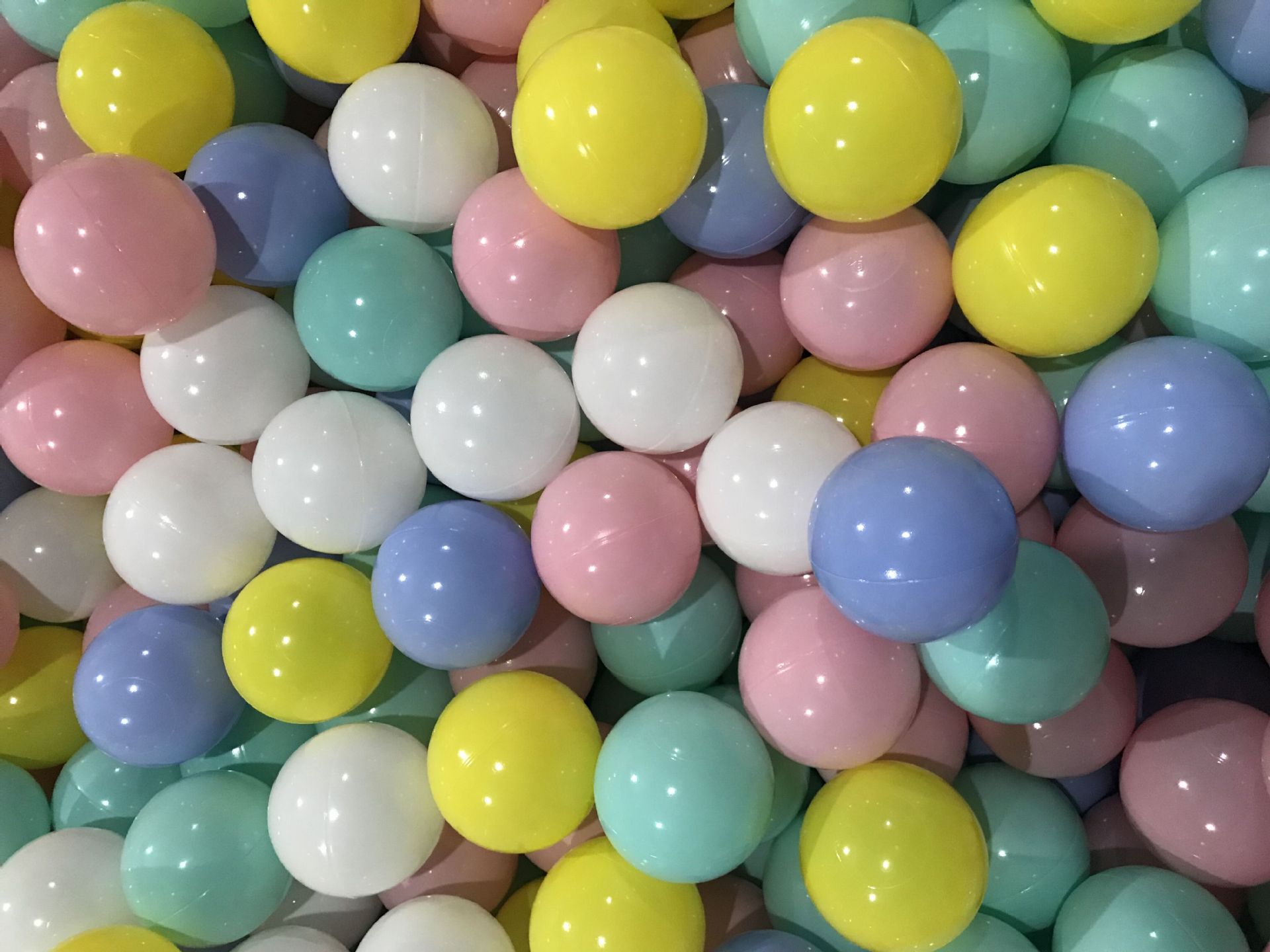 加厚马卡龙海洋球厂家定制 儿童淘气堡彩色波波球