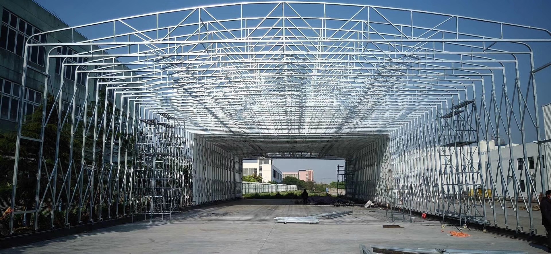 户外大型电动推拉棚伸缩雨棚仓库活动推拉篷悬空型轨道伸缩推拉棚