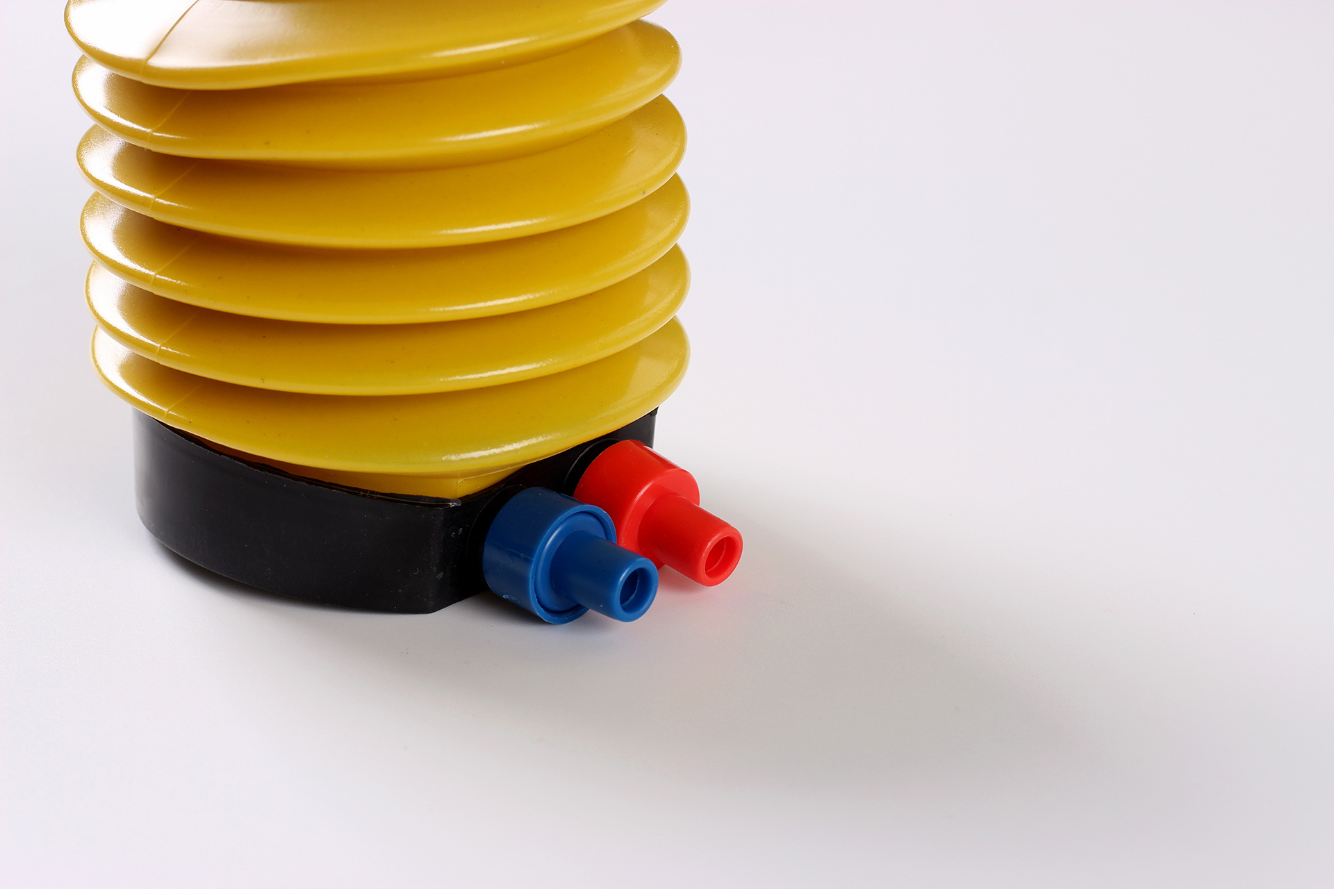 家用便携气球游泳圈大气嘴脚踩打气筒儿童玩具皮球气泵大脚泵现货